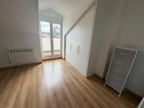 Piso de 100 m² en Meruelo
