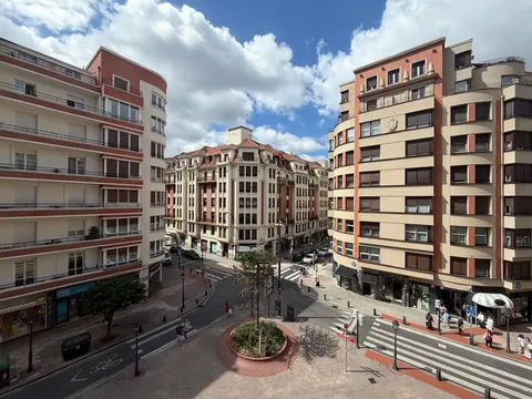 Appartamento 168 m² a Bilbao