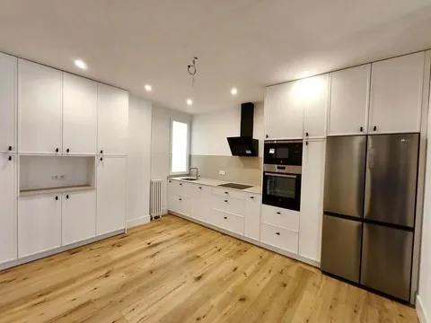 Wohnung 156 m² in Madrid
