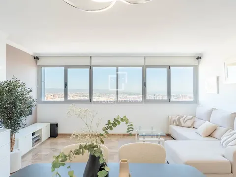 Pis de 131 m² a València