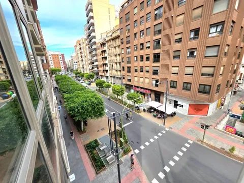 Pis de 302 m² a Castelló de la Plana