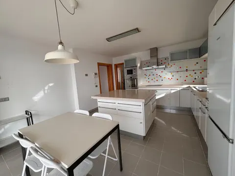 Casa 280 m² a El Rosario