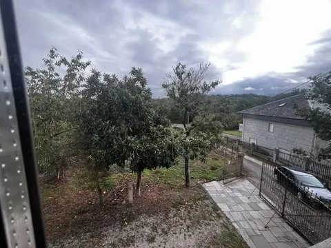 Casa de 180 m² a San Cibrao das Viñas