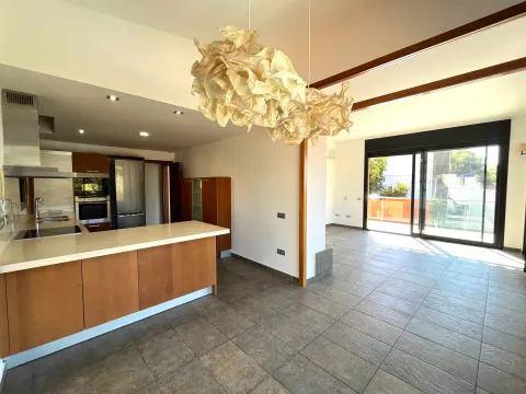 Maison 234 m² à Castelldefels