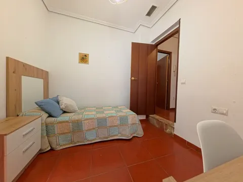 Pis de 72 m² a Còrdova