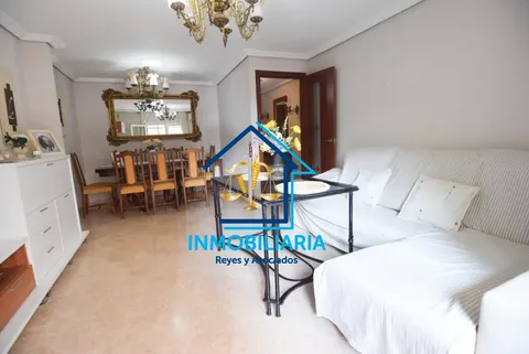 Pis de 88 m² a Còrdova
