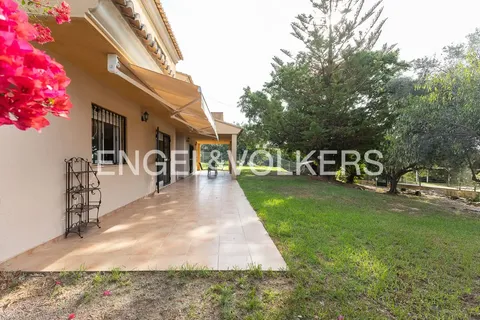 Casa de 350 m² a Petrés