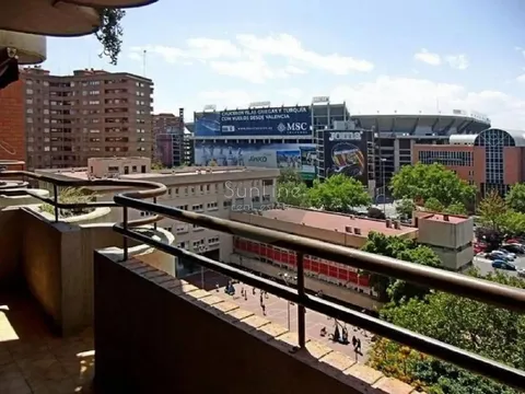 Appartamento 114 m² a Valencia