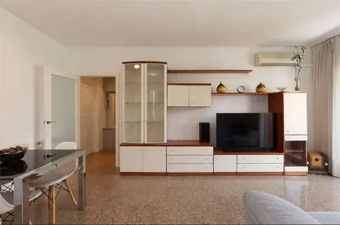 Wohnung 97 m² in l'Hospitalet de Llobregat