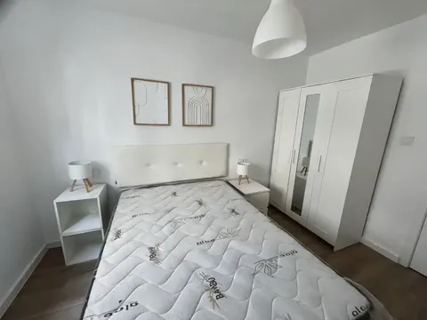 Habitació de lloguer, Oviedo