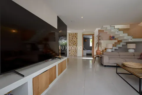Haus 300 m² in Dénia