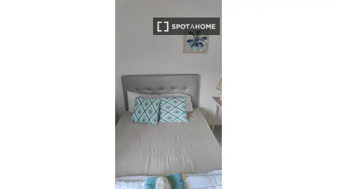 Chambre à louer, Valence
