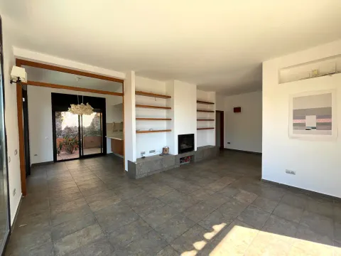 Maison 234 m² à Castelldefels