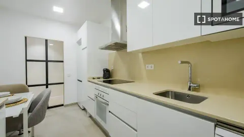 Комната в аренду, Мадрид