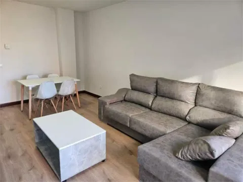 Pis de 105 m² a Valencia de Don Juan (2/9)