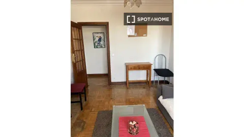 Quarto para alugar, Pamplona / Iruña
