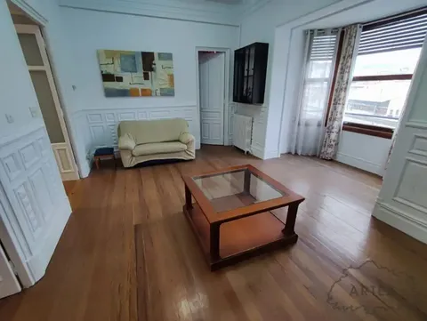 Wohnung 210 m² in Bilbao
