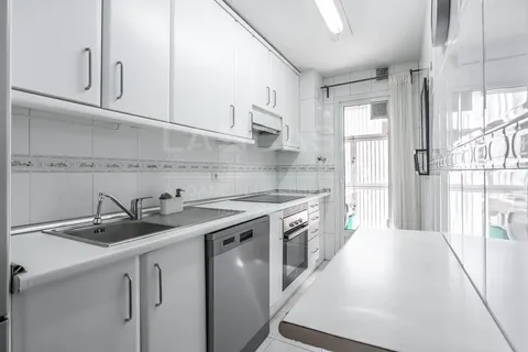 Wohnung 94 m² in Madrid