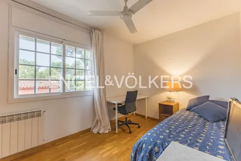 Haus 150 m² in Castelldefels