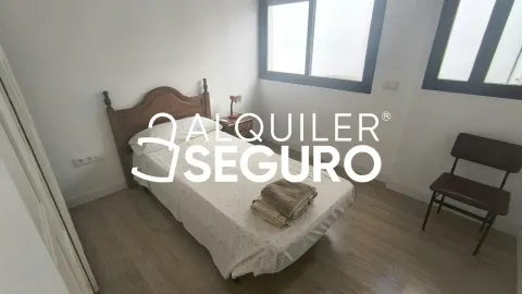 Flat 92 m² in Seville