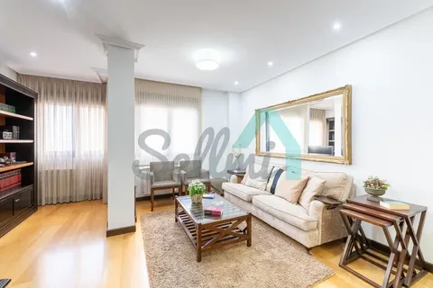 Wohnung 92 m² in Oviedo