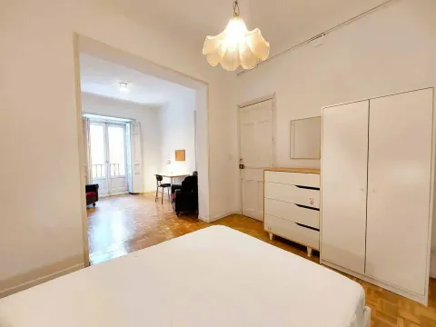 Room for rent, Madrid