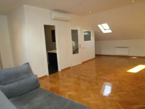 Casa de 280 m² a Villanueva del Pardillo (2/17)