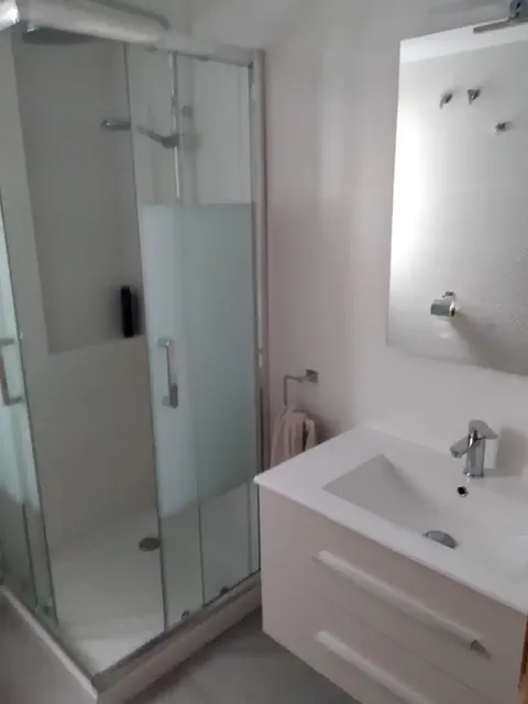 Habitació de lloguer, Burjassot