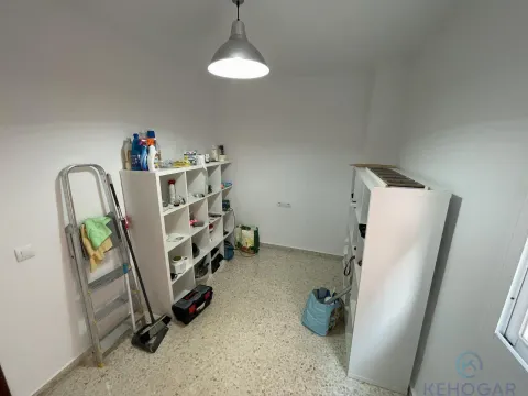 Pis de 85 m² a Dos Hermanas