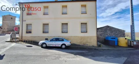 Casa de 561 m² en Espirdo