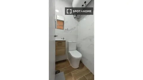 Кімната в оренду, Madrid