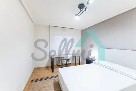 Pis de 83 m² a Oviedo