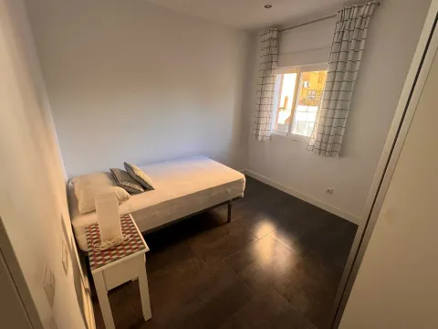Pis de 70 m² a Còrdova