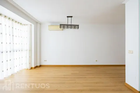Appartamento 99 m² a Madrid