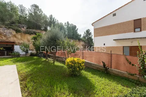 House 230 m² in Chiva