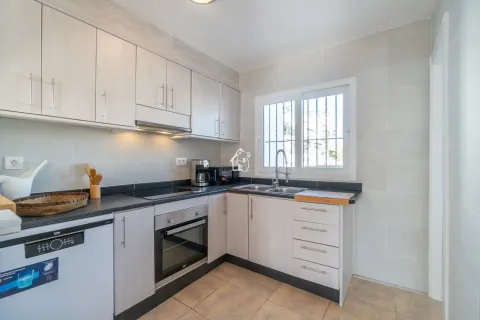 Casa de 170 m² a Oriola