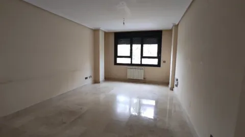Flat 111 m² in Valladolid (2/17)