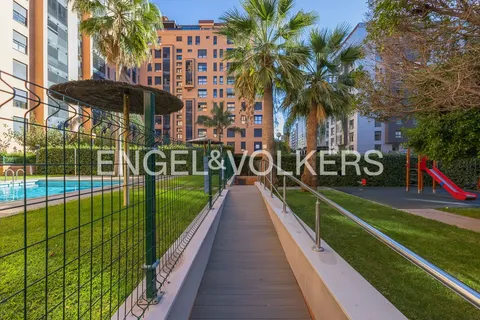 Pis de 85 m² a València