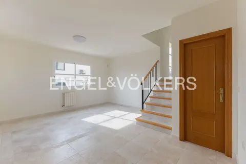 Casa de 250 m² a Riba-roja de Túria