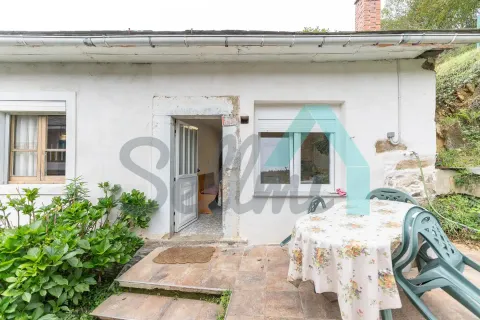 House 109 m² in Salas