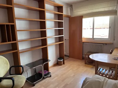 Pis de 104 m² a Terrassa