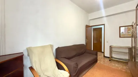 Pis de 75 m² a Ourense