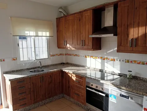 House 66 m² in Bollullos de la Mitación (4/25)