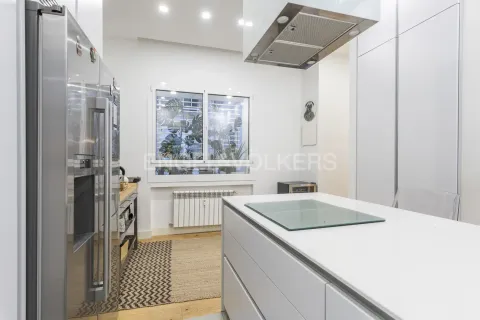 Appartamento 186 m² a Madrid