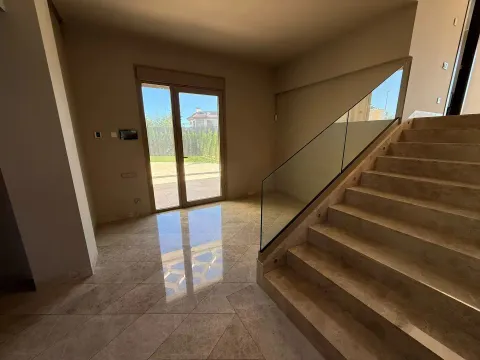 Будинок 1100 м² у Torrevieja