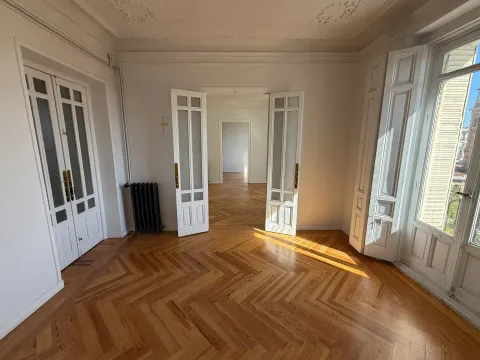 Wohnung 197 m² in Madrid