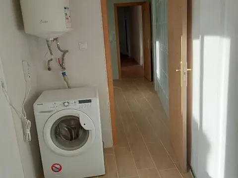 Pis de 84 m² a Almansa