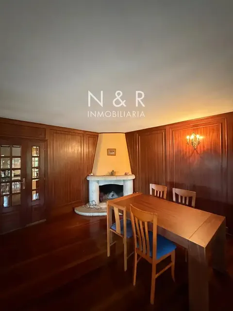 Appartamento 138 m² a Santiago de Compostela (4/21)