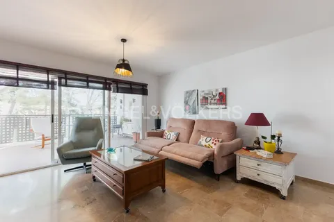 House 230 m² in Chiva