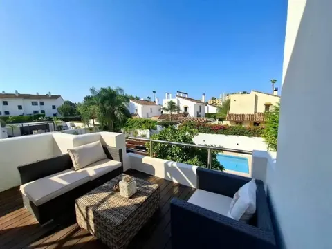 Casa de 258 m² a Estepona